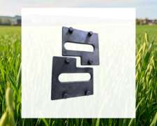 Soporte Entrada Embocador John Deere H240181-240213