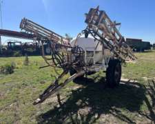 Pulverizador de Arrastre 1500 Lts