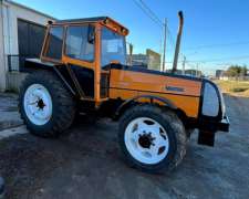 Tractor Valtra BM 120 año 2003.