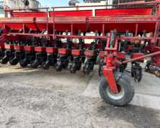 Sembradora Dolbi de 12/52 Fertilización en Línea