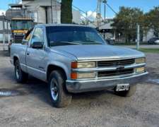 Camioneta Chevrolet Silverado DLX MWM