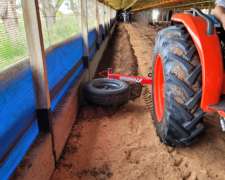 Cuchilla Niveladora LF P/ Limpieza de Galpón Avícola 3 en 1