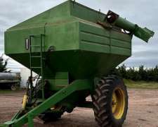 Tolva Autodescargable Impagro de 9 TN. Balanza Vesta.