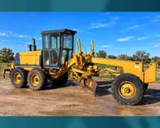 Motoniveladora Komatsu Gd623 (id725)