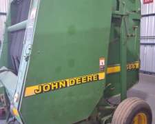 Rotoenfardadora John Deere 566