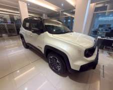 Renegade Altitude 1,3t At6 Bz 4x2