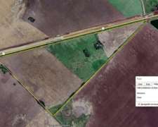 Campo Agricola Ubicado Sobre Ruta 7