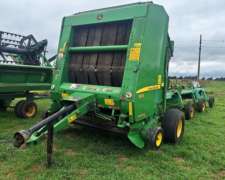 Rotoenfardadora John Deere 568