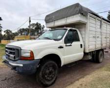 Ford 4000 con Carroceria Todo Puerta