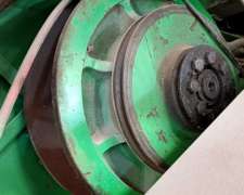 Eje De Pateador De John Deere 1175 Con El Plato Y Polea.