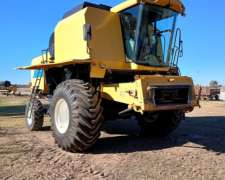 Cosechadora New Holland TC 5090–2008 con Cabezal