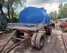 Acoplado Tanque de Apoyo de 8000 con Duales