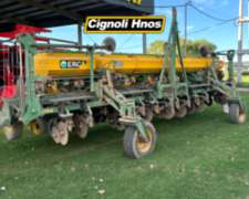 Sembradora Erca de 12 a 52 CM, Doble Fertilización y Monitor