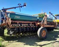 Sembradora Dumaire 760. Buen Estado.