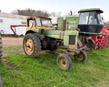 Tractor John Deere 730