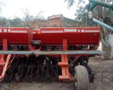 Sembradora Apache 9000 SH. año 2006