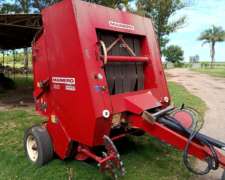 Rotoenfardadora Mainero 5820 en Buen Estado General