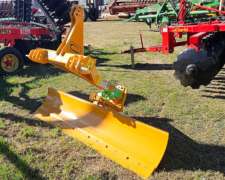 Niveladora Mecanica 3p 2100. Grosspal