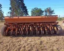 Sembradora Agrometal GX3 21 a 21 CM, Fertilizacion Trasero.