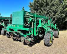 Sembradora Pierobon 21-24 Dobledisco. muy Buen Estado