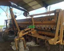 Sembradora TX Mega de 13 Surcos a 52. Agrometal