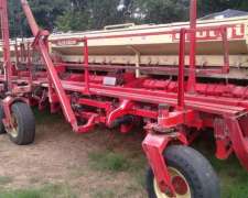 Sembradora Giorgi PR 8000 de 18 S a 52 cm Fert. en Linea