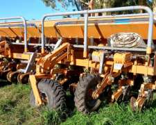 Sembradora Agrometal TX Mega Neumatica de 13 Lineas a 52,5 .