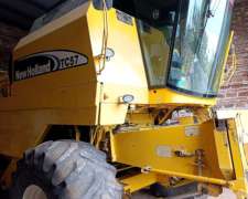 New Holland TC 57. año 2003.