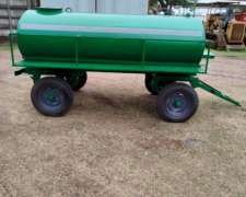 Acoplado Tanque Combustible 4000 Ltrs con Cubiertas