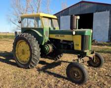 Tractor John Deere 730