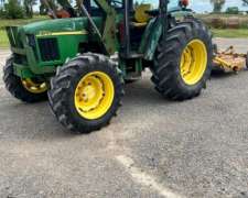 John Deere 5705. Pala Frontal. LEV 3 Ptos. 4800 Hs Reales