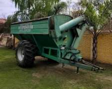 Tolva Ombu 12 Tn. Año 2001. Balanza Magris.