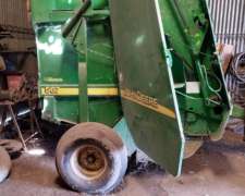 Rotoenfardadora JD 567 .