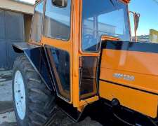 Valtra BM 120, con 3 Puntos.
