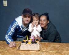 Buscamos Trabajo Somos UNA Familia de 4