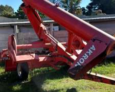 Extractora Marca Akron Modelo EXG3600 C/neumaticos (ex0114)