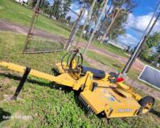 Desmalezadora de Arrastre : 2,00 M - 750 Kg