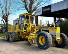 Motoniveladora Pauny MA 180