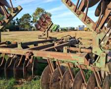 Genovese 44 Discos, Excéntrica