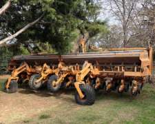 Agrometal TX Mega 16 a 52 CM. año 2002.