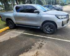 Toyota Hilux SR 4X4 2023