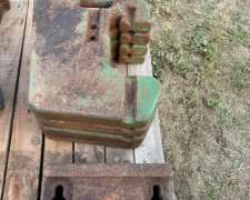 Contrapesos Delanteros John Deere.