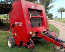 Rotoenfardadora Mainero 5820 en Buen Estado General