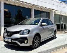 Etios 4 Puertas 1.5 Nafta 6m/t XLS año 2018 Impecable