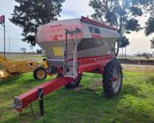 Fertilizadora Fertec Crucianelli 5000 Starline