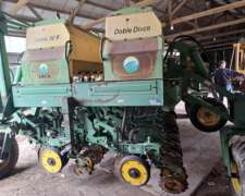 Sembradora de 27 a 19 con Alfalfero y Fertilizante en Linea