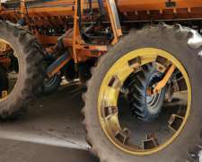 Cubiertas Godyear y Llantas John Deere