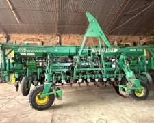 Sembradora Pierobon 17-33 MD DC