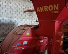 Embolsadora de Granos Akron Modelo E9250 año 2008.