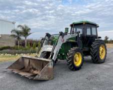 Tractor John Deere 3140 con Pala Frontal